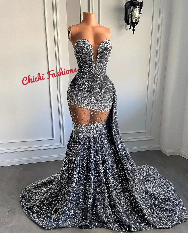 SILVERY QUEEN