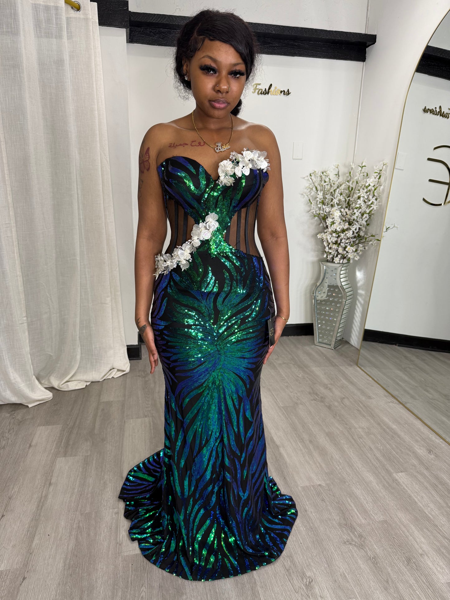 ROXY PROM 10